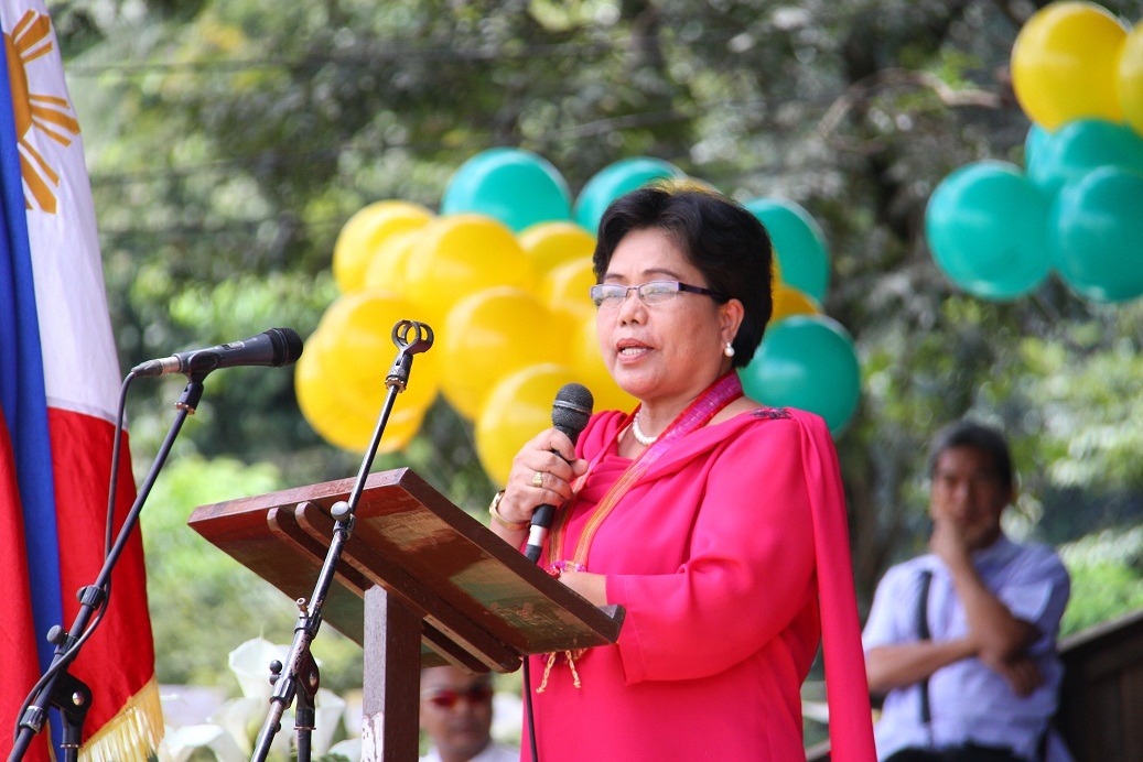    Dr. Maria Luisa R. Soliven, CMU President gives her message.
