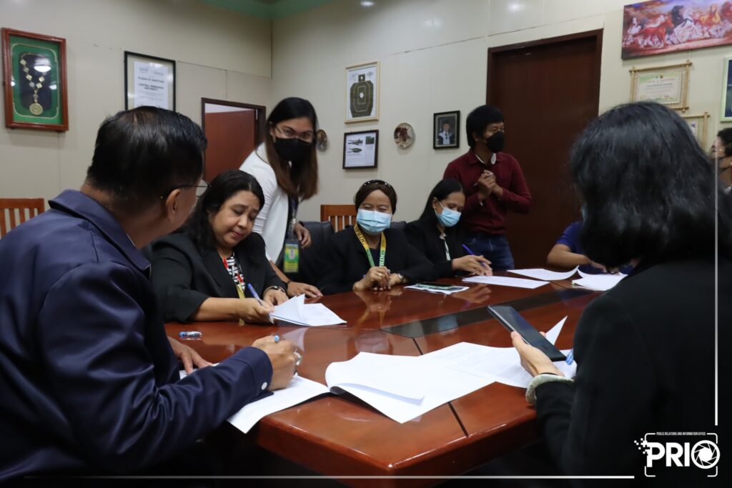 IN PHOTOS: MOA signing between DOST-PCHRD and CMU-Tuklas Lunas ...
